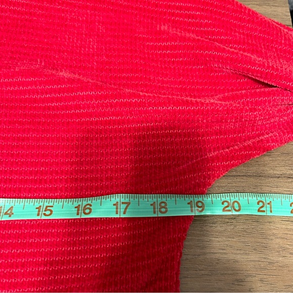 Chenault Top. Size Small - Picture 4 of 6